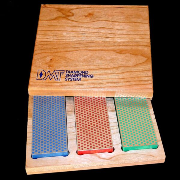 DMT 3 - 6-in. Diamond Whetstone™ Models in Hard Wood Box