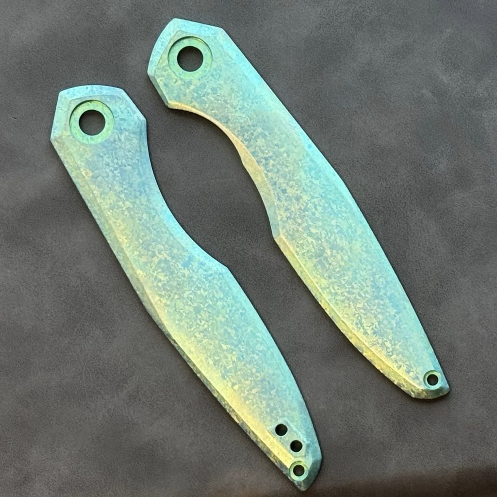 Kansept Green Anodized Crystalized Titanium Scale